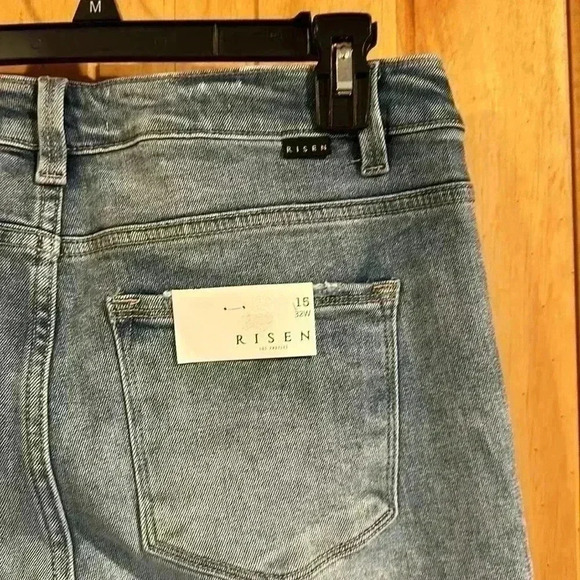 Risen Jeans By Demica Dair - Picture 3 of 6